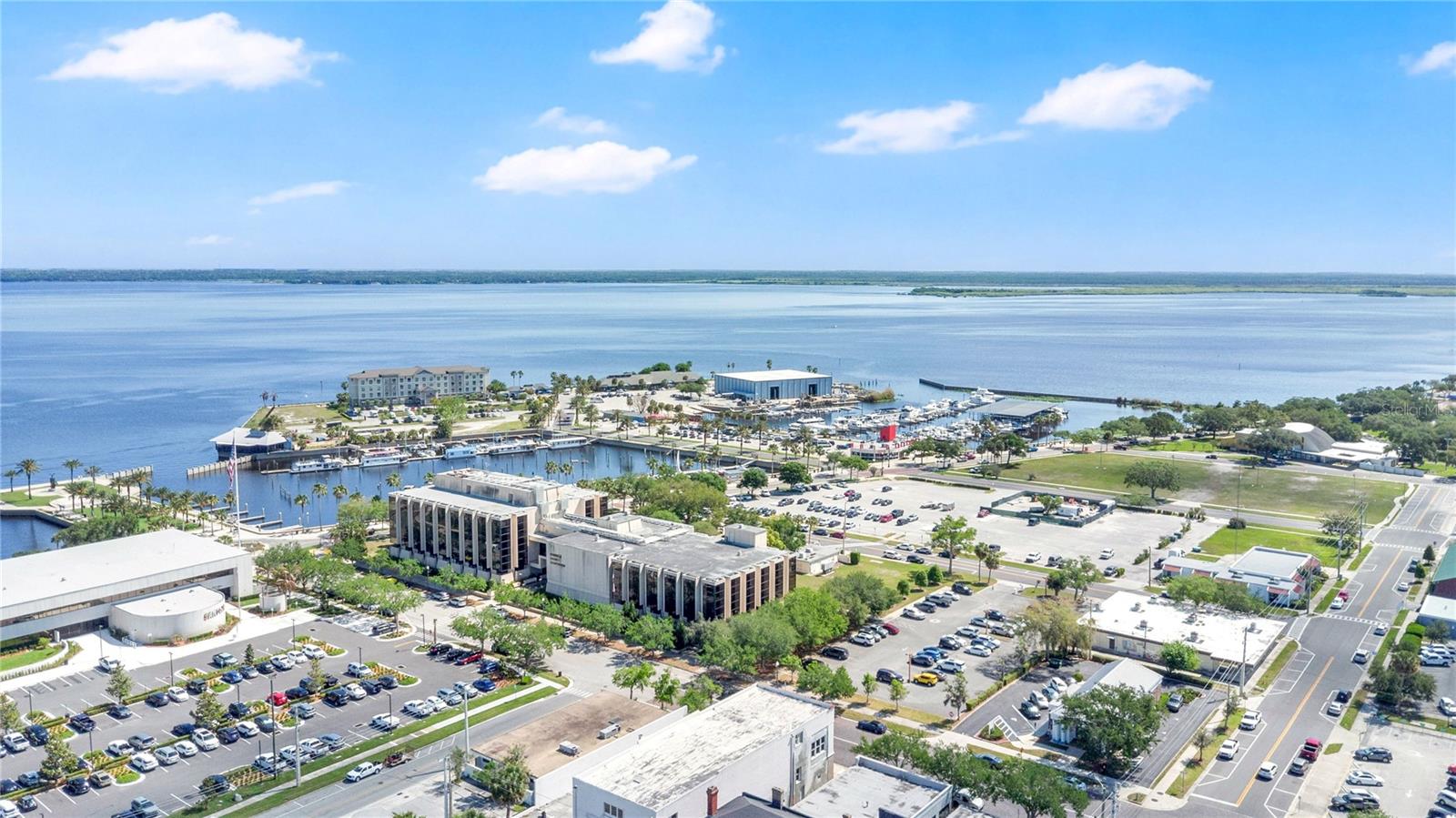 2105 S PALMETTO AVE, SANFORD, FL, 32771