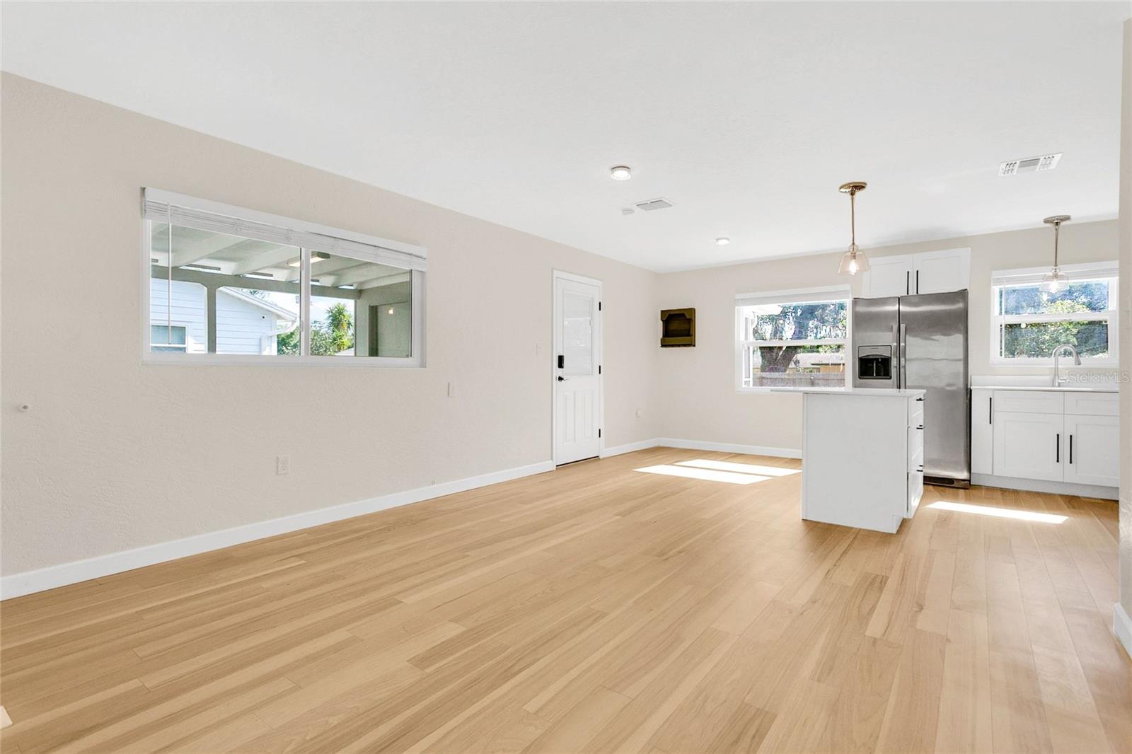 2105 S PALMETTO AVE, SANFORD, FL, 32771