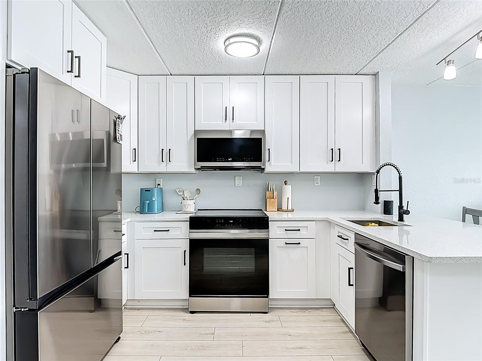 2424 W TAMPA BAY BLVD #C106, TAMPA, FL, 33607