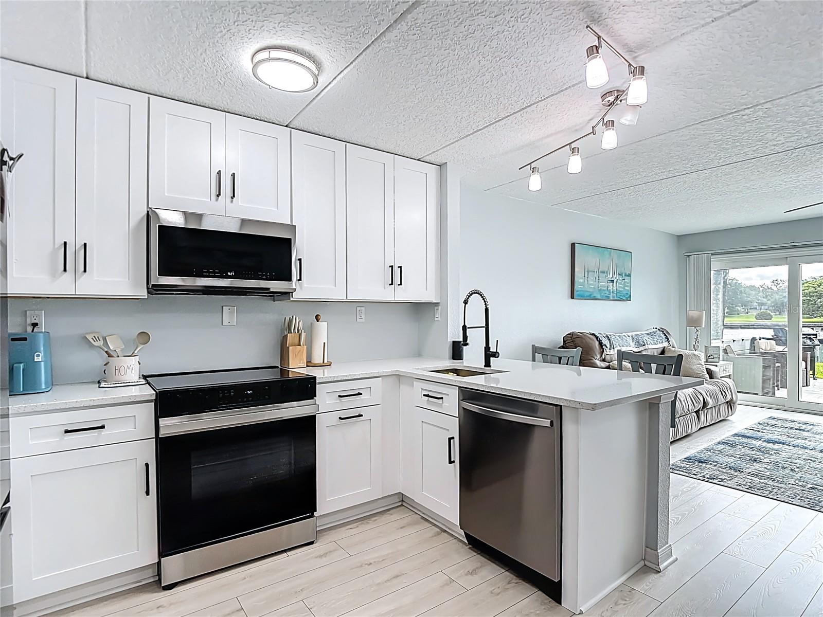 2424 W TAMPA BAY BLVD #C106, TAMPA, FL, 33607