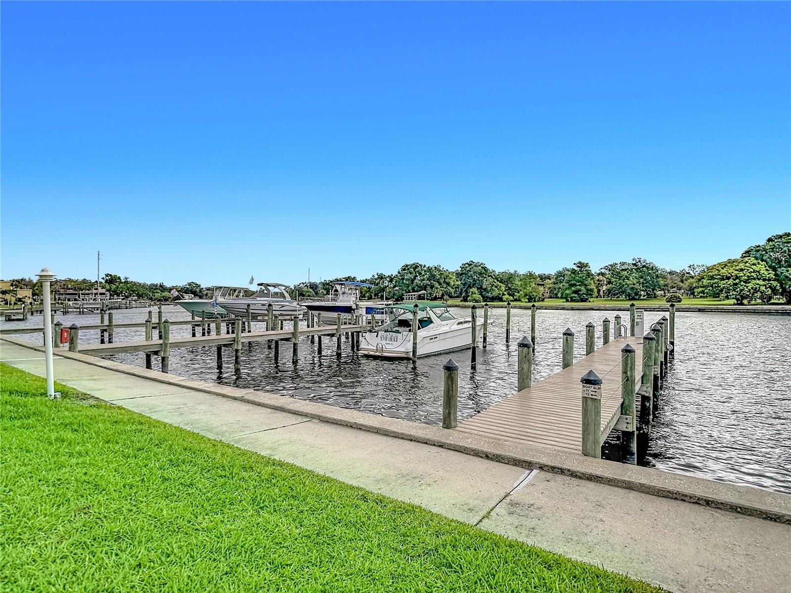 2424 W TAMPA BAY BLVD #C106, TAMPA, FL, 33607