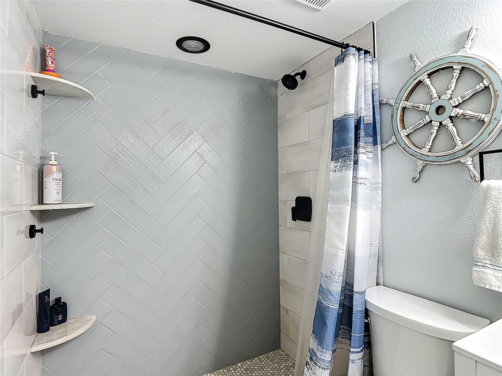 2424 W TAMPA BAY BLVD #C106, TAMPA, FL, 33607