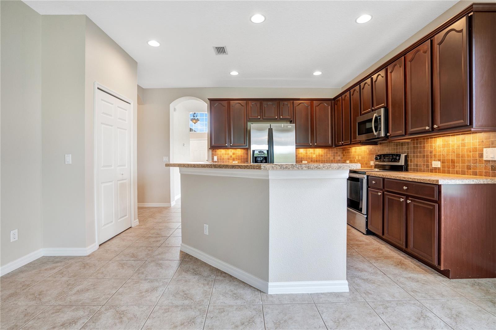 456 SILVERDALE AVE, WINTER GARDEN, FL, 34787