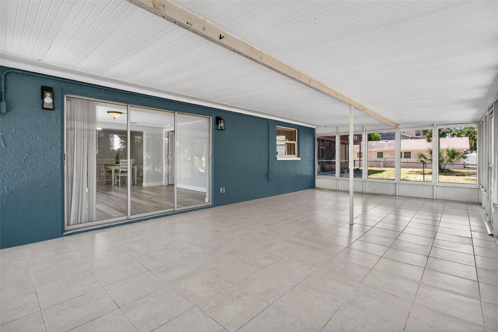 823 RIVERSIDE DR, TARPON SPRINGS, FL, 34689