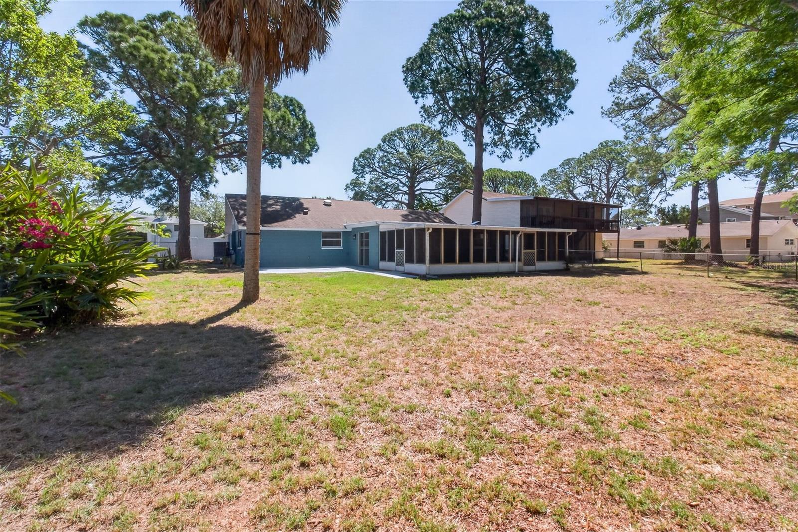 823 RIVERSIDE DR, TARPON SPRINGS, FL, 34689