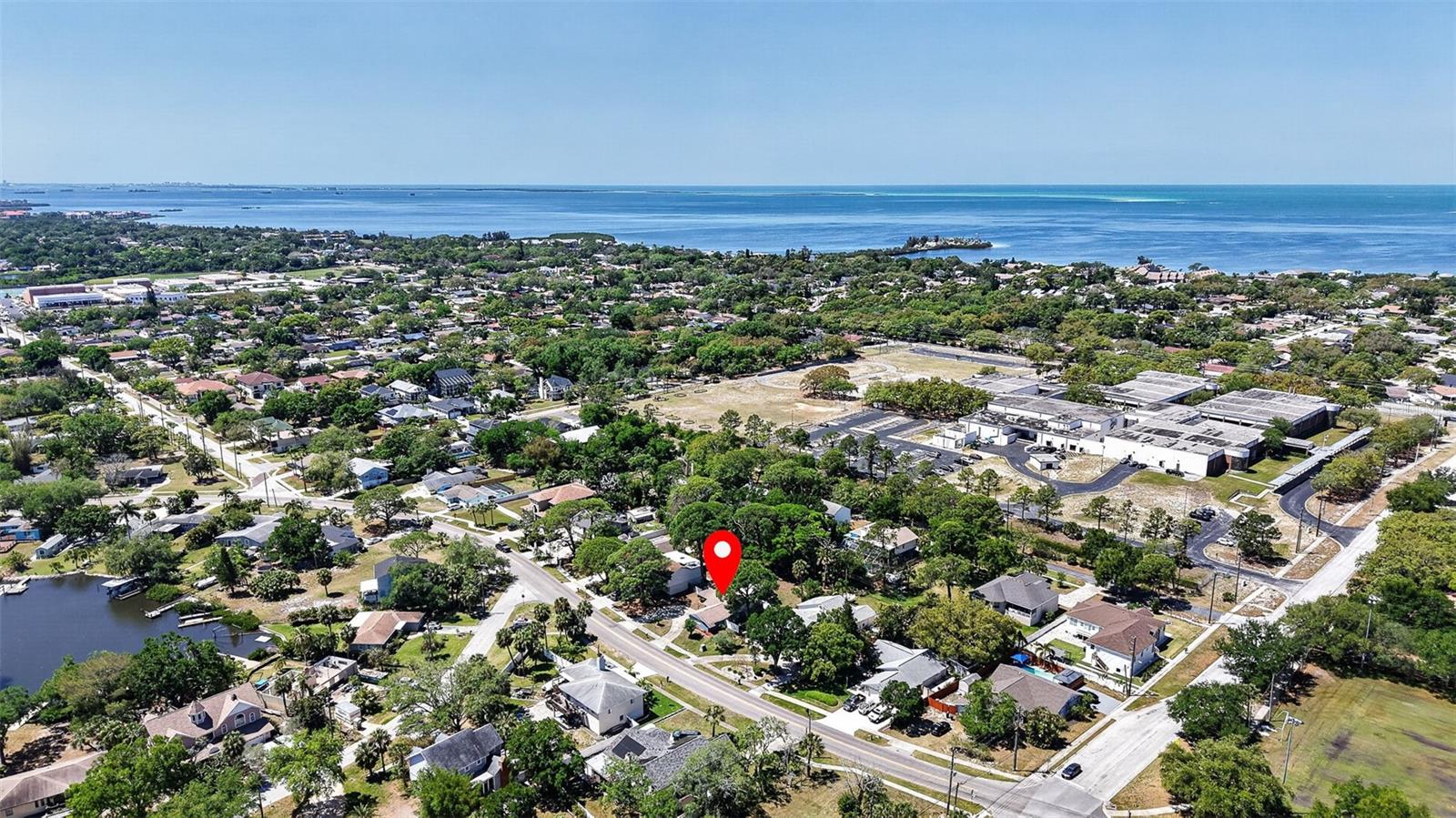 823 RIVERSIDE DR, TARPON SPRINGS, FL, 34689