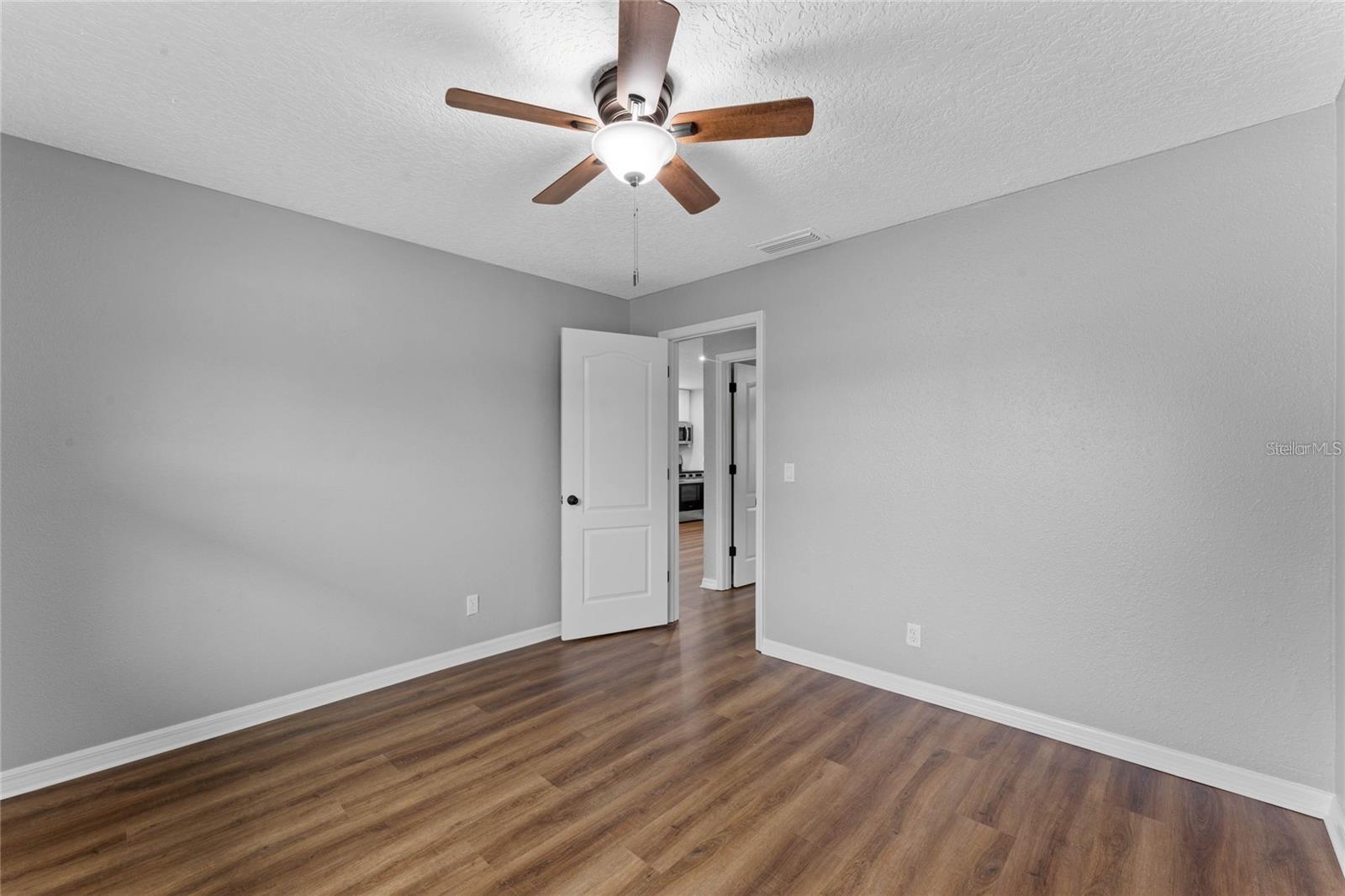 2441 S MILLS AVE, ORLANDO, FL, 32806