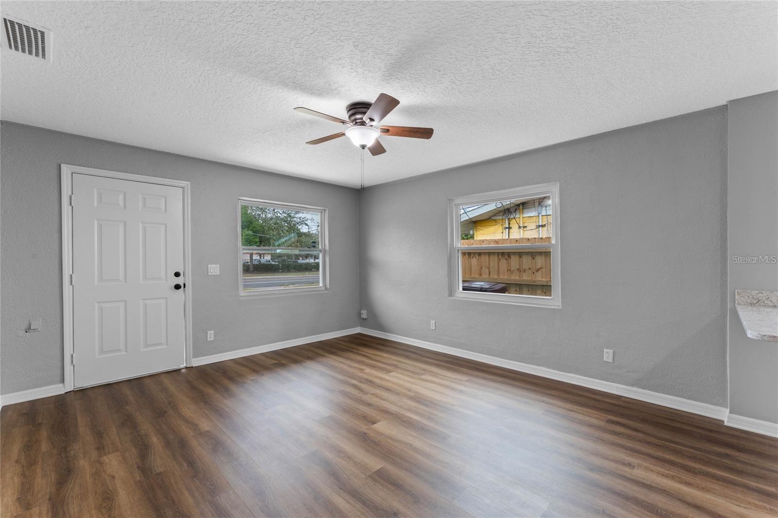 2441 S MILLS AVE, ORLANDO, FL, 32806