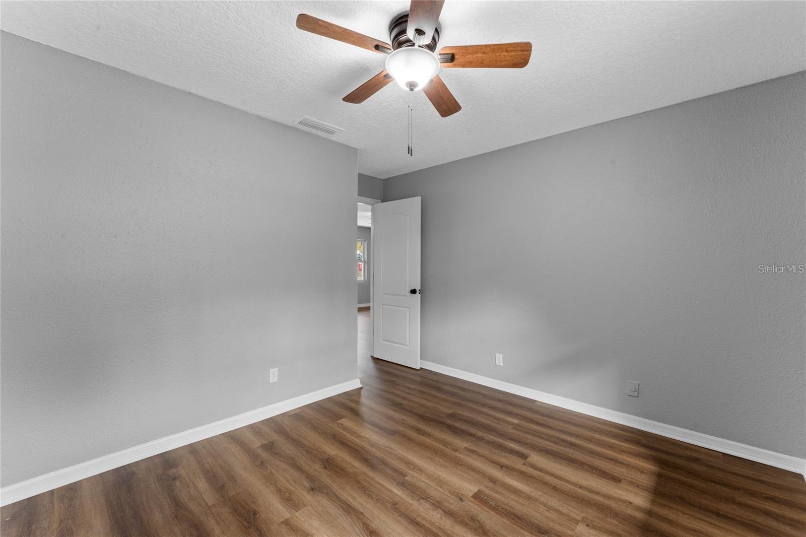 2441 S MILLS AVE, ORLANDO, FL, 32806