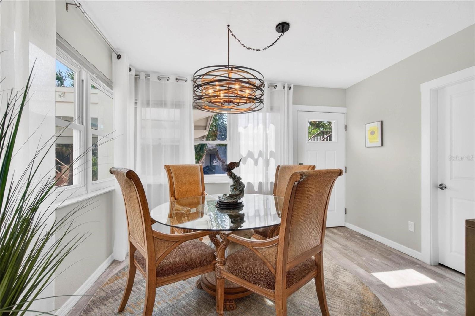 1065 EDEN ISLE BLVD NE #1, ST PETERSBURG, FL, 33704