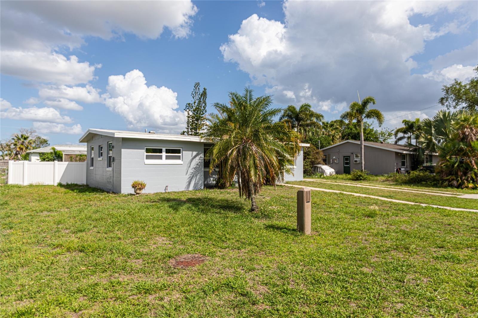 3208 PINETREE ST, PORT CHARLOTTE, FL, 33952