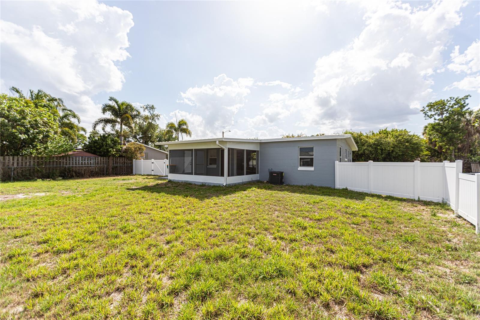 3208 PINETREE ST, PORT CHARLOTTE, FL, 33952