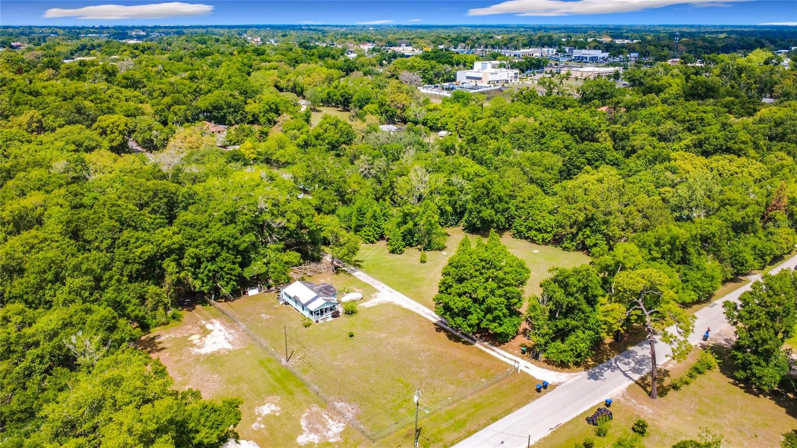 806 S LAKE PLEASANT RD, APOPKA, FL, 32703