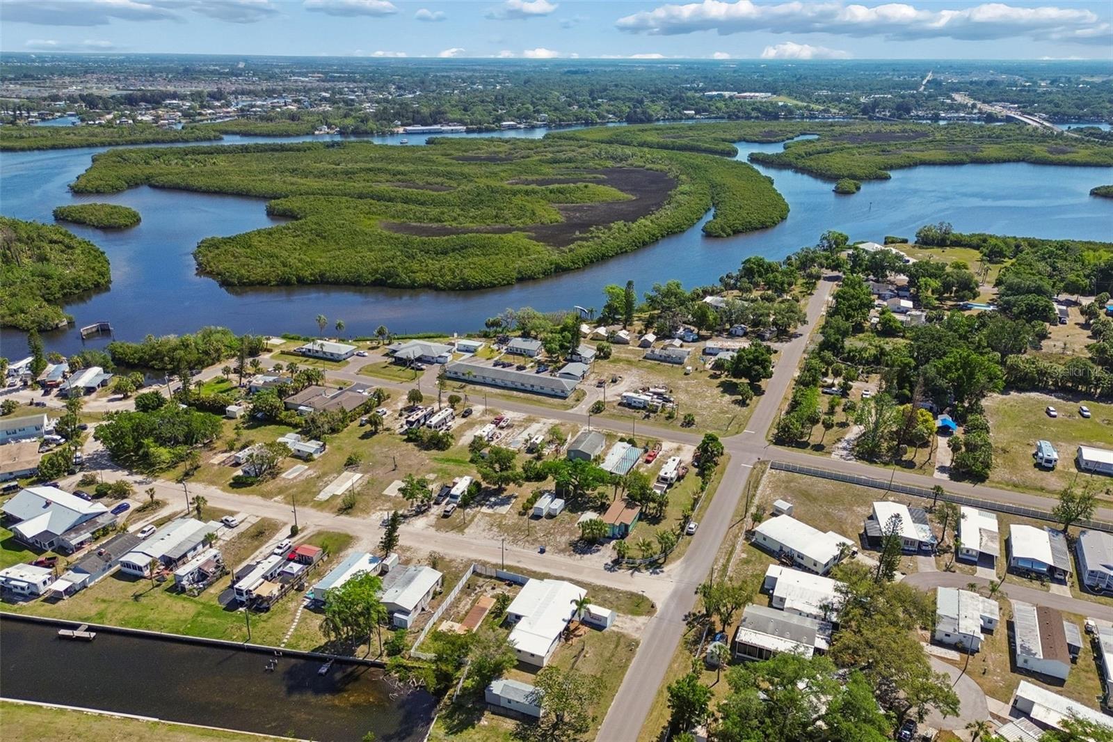 1130 SWEENEY DR, RUSKIN, FL, 33570