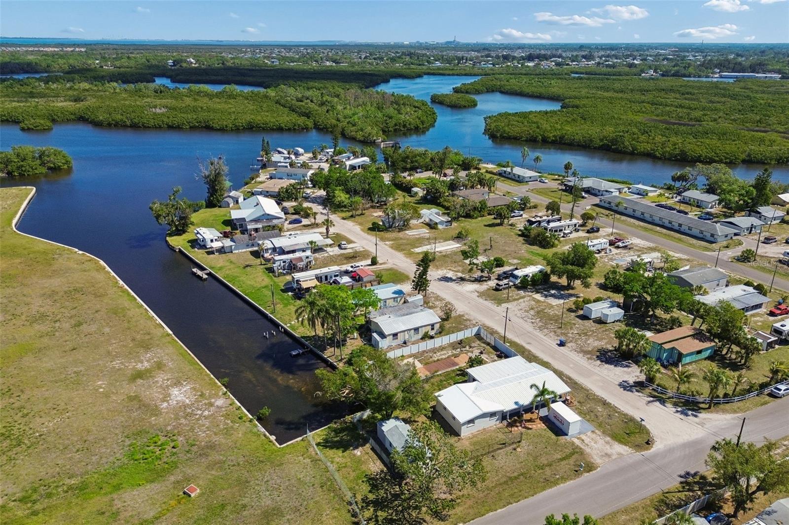 1130 SWEENEY DR, RUSKIN, FL, 33570