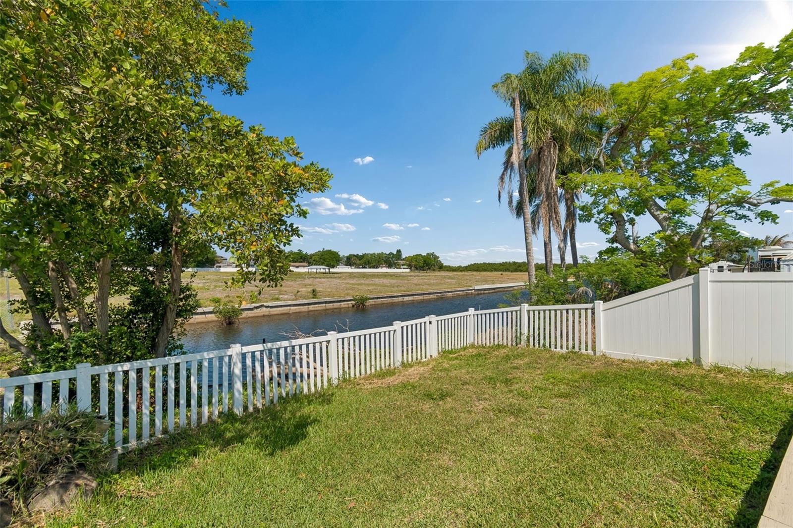 1130 SWEENEY DR, RUSKIN, FL, 33570