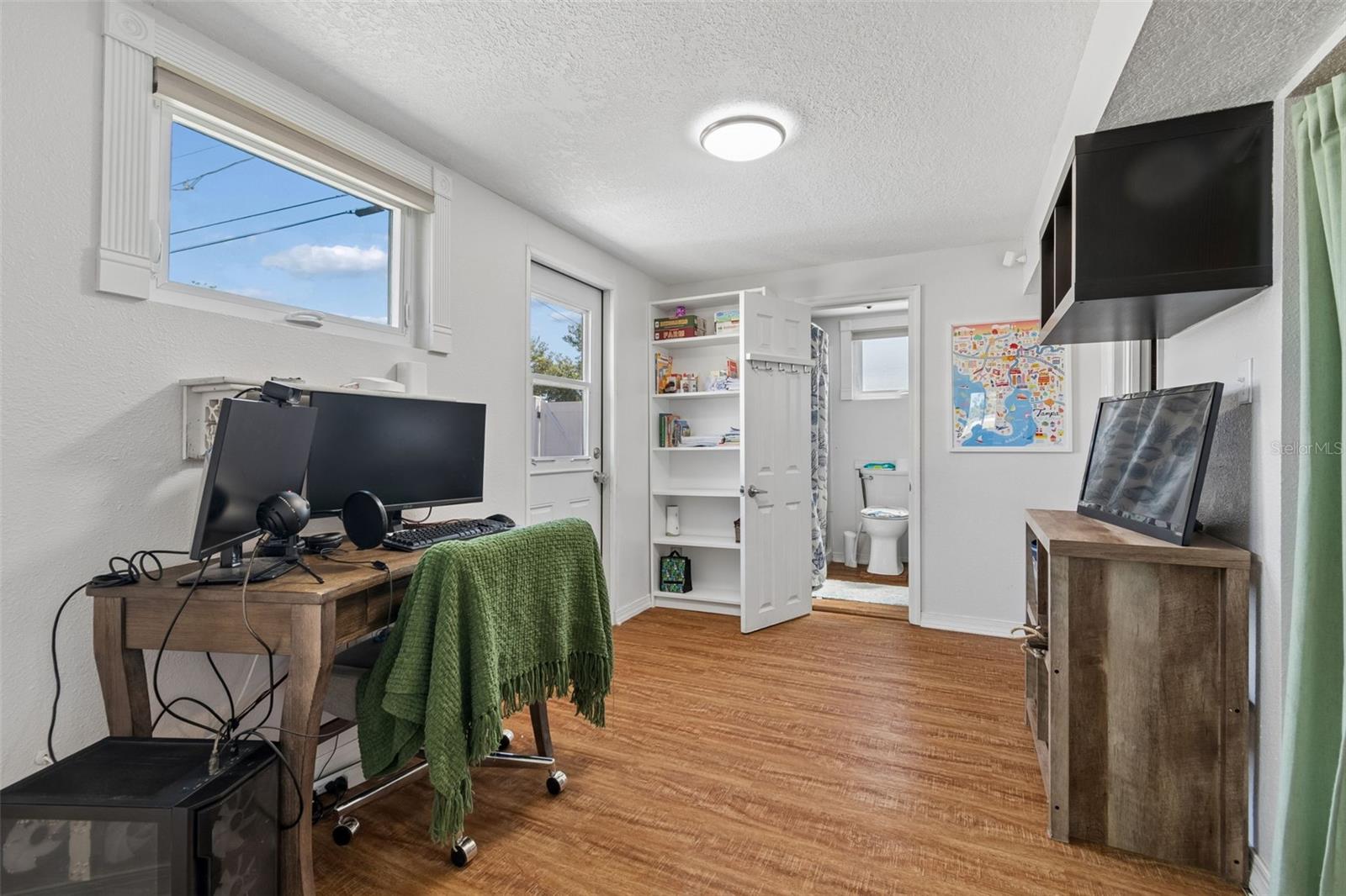 1130 SWEENEY DR, RUSKIN, FL, 33570