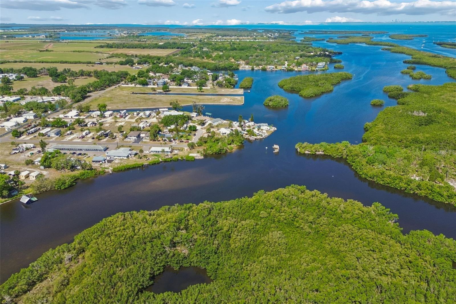 1130 SWEENEY DR, RUSKIN, FL, 33570