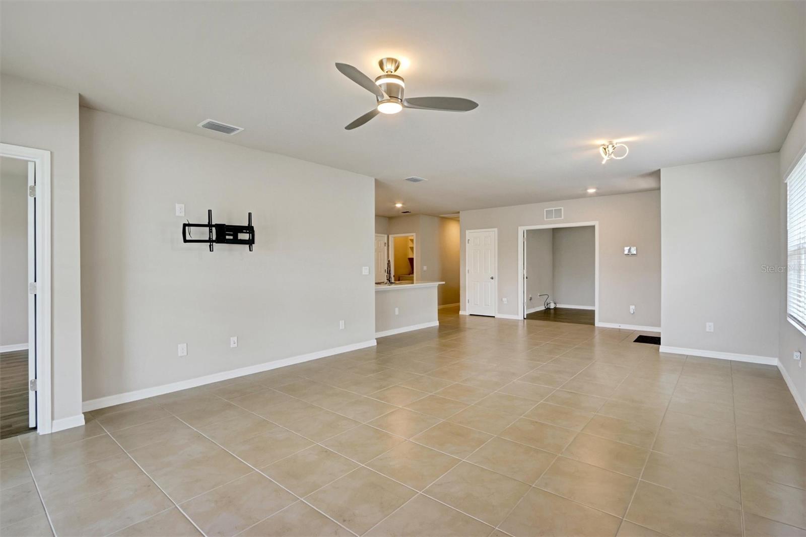 20462 PLUMWOOD LOOP, NORTH FORT MYERS, FL, 33917