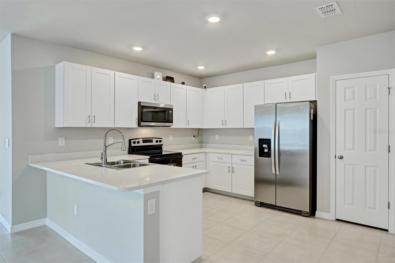 20462 PLUMWOOD LOOP, NORTH FORT MYERS, FL, 33917