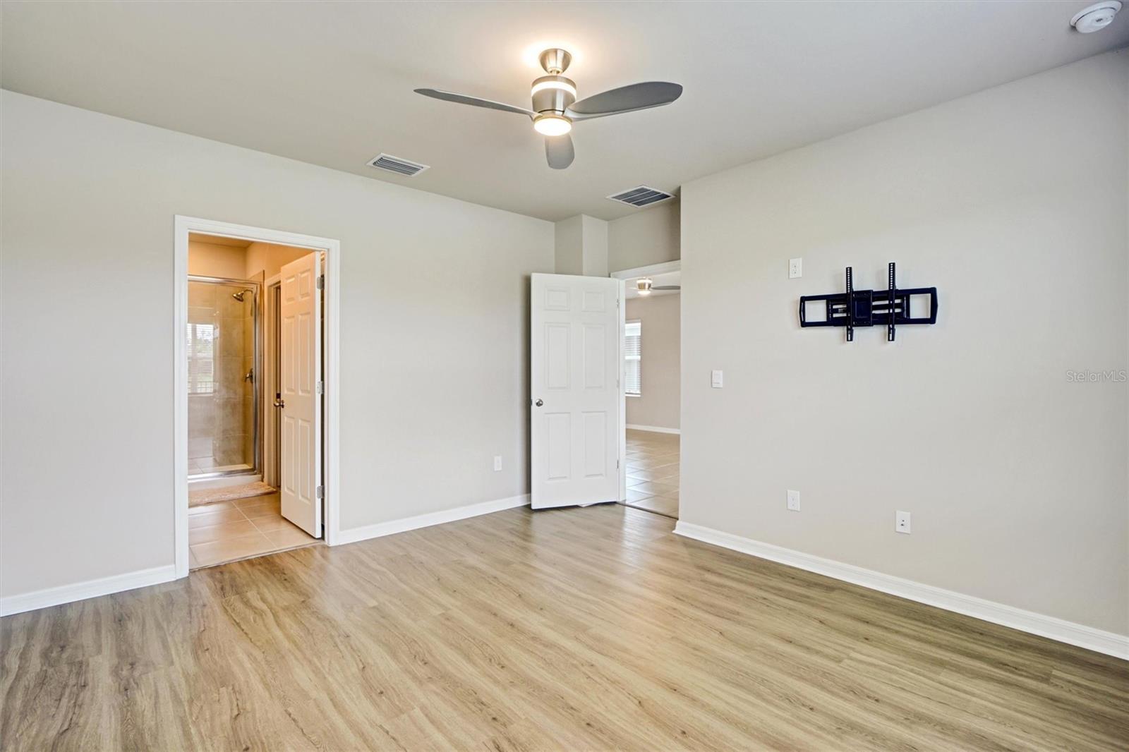 20462 PLUMWOOD LOOP, NORTH FORT MYERS, FL, 33917