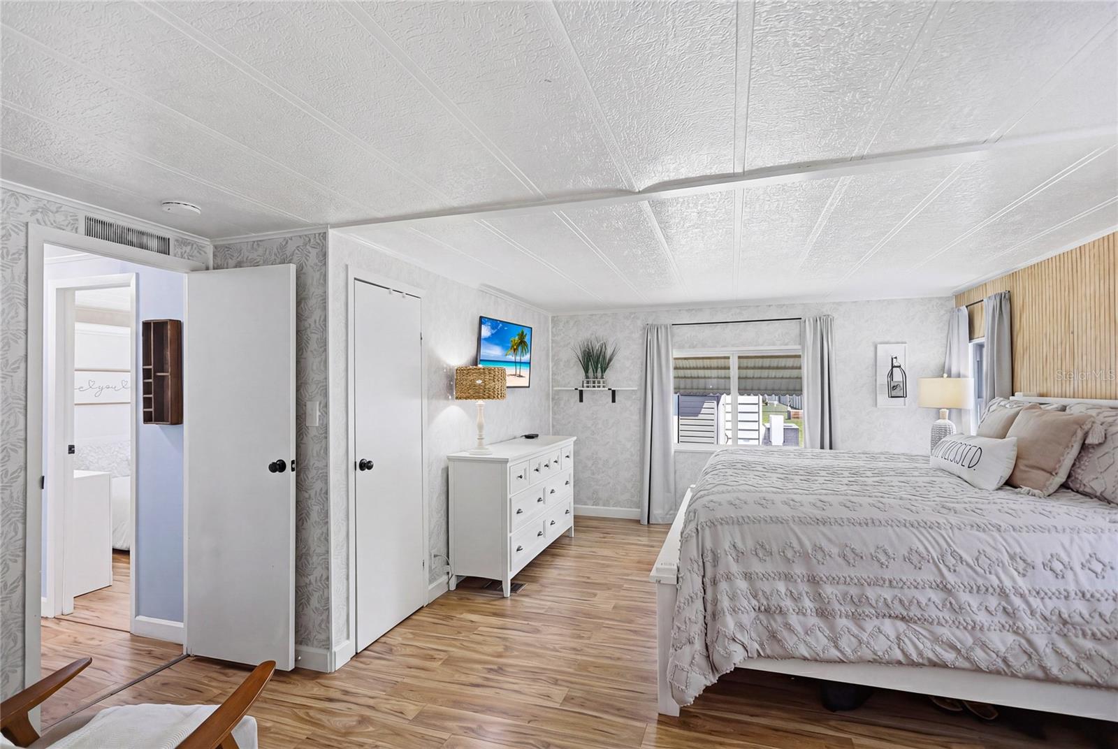 238 PALM AIR DR, OSPREY, FL, 34229