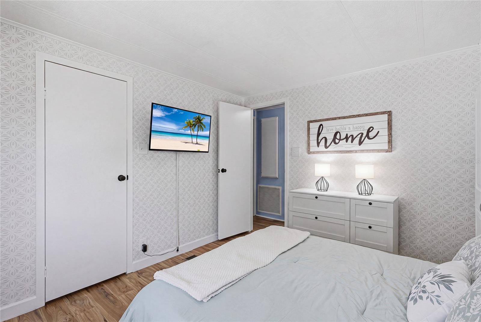 238 PALM AIR DR, OSPREY, FL, 34229