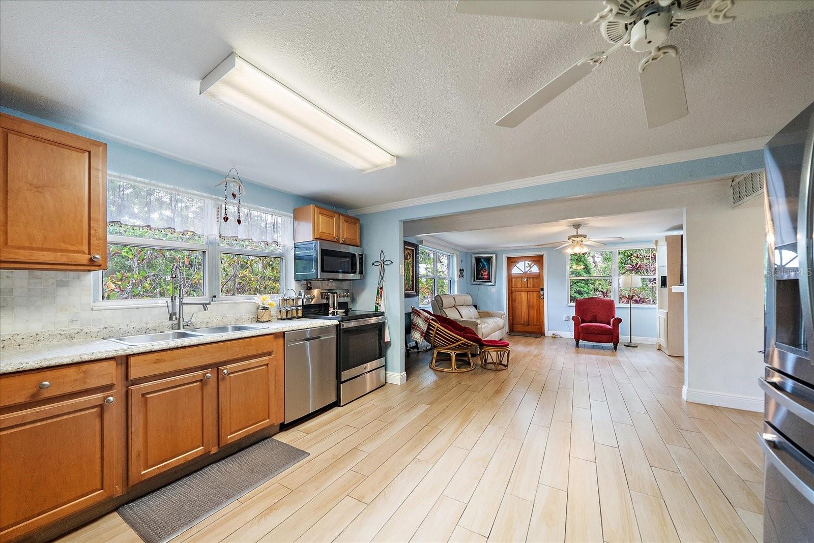 2503 53RD AVE W, BRADENTON, FL, 34207