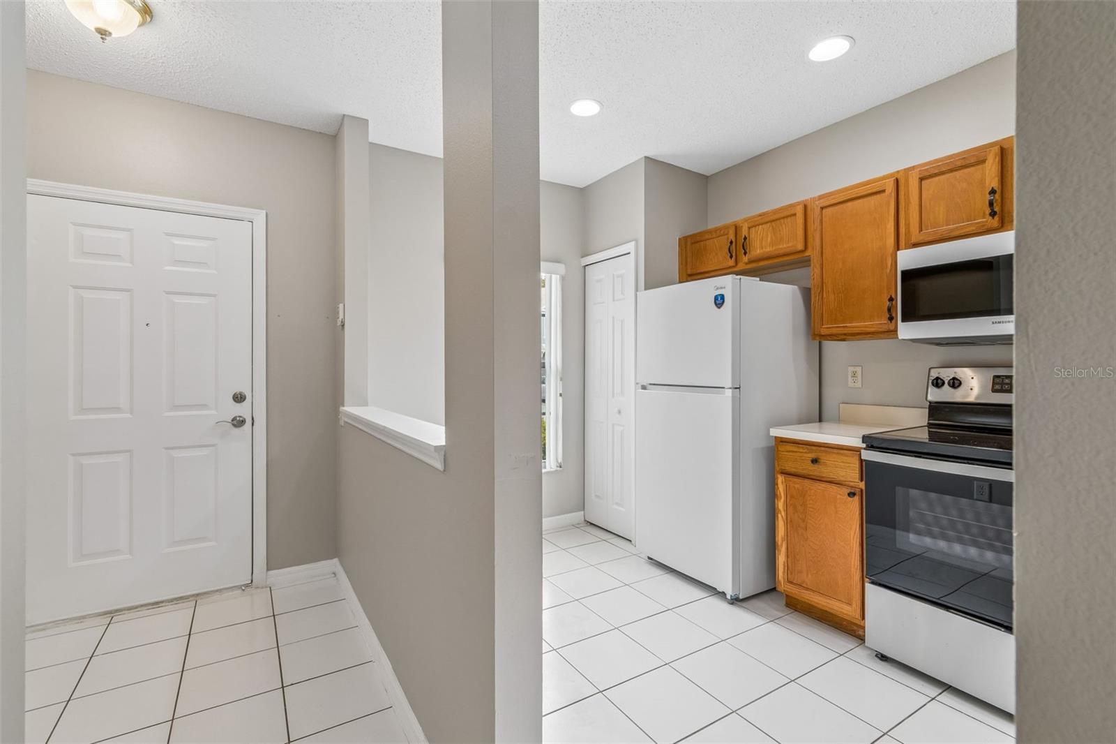 2237 LAKE WOODBERRY CIR, BRANDON, FL, 33510