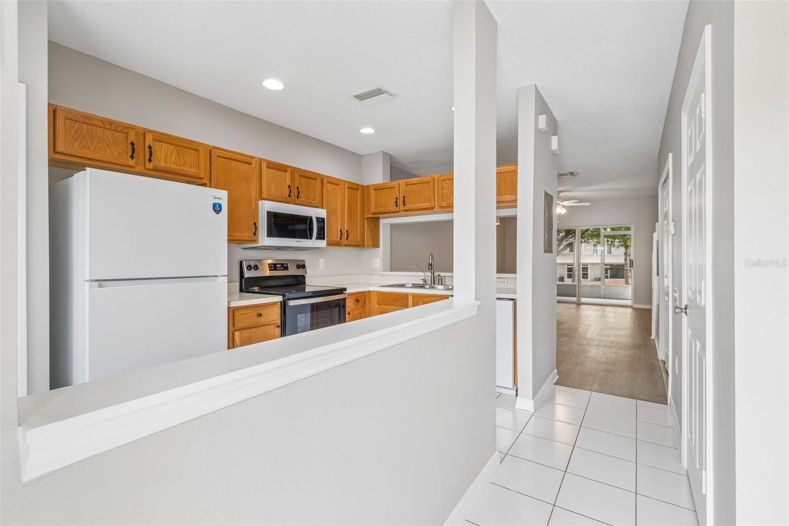 2237 LAKE WOODBERRY CIR, BRANDON, FL, 33510