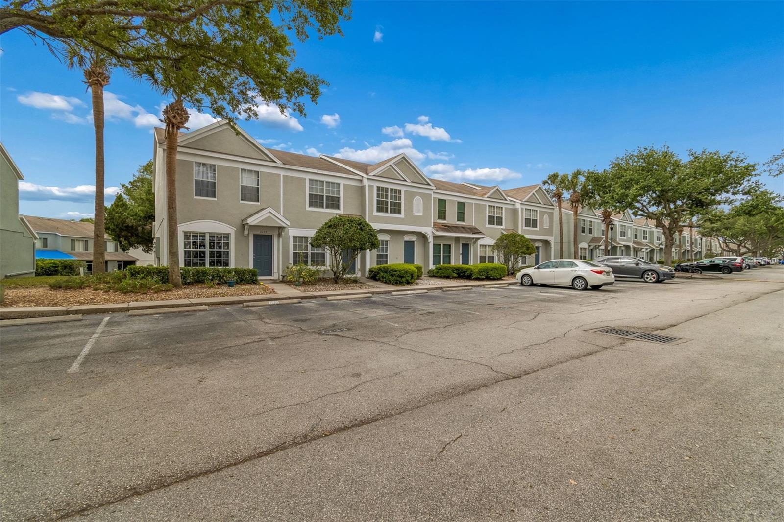 2237 LAKE WOODBERRY CIR, BRANDON, FL, 33510