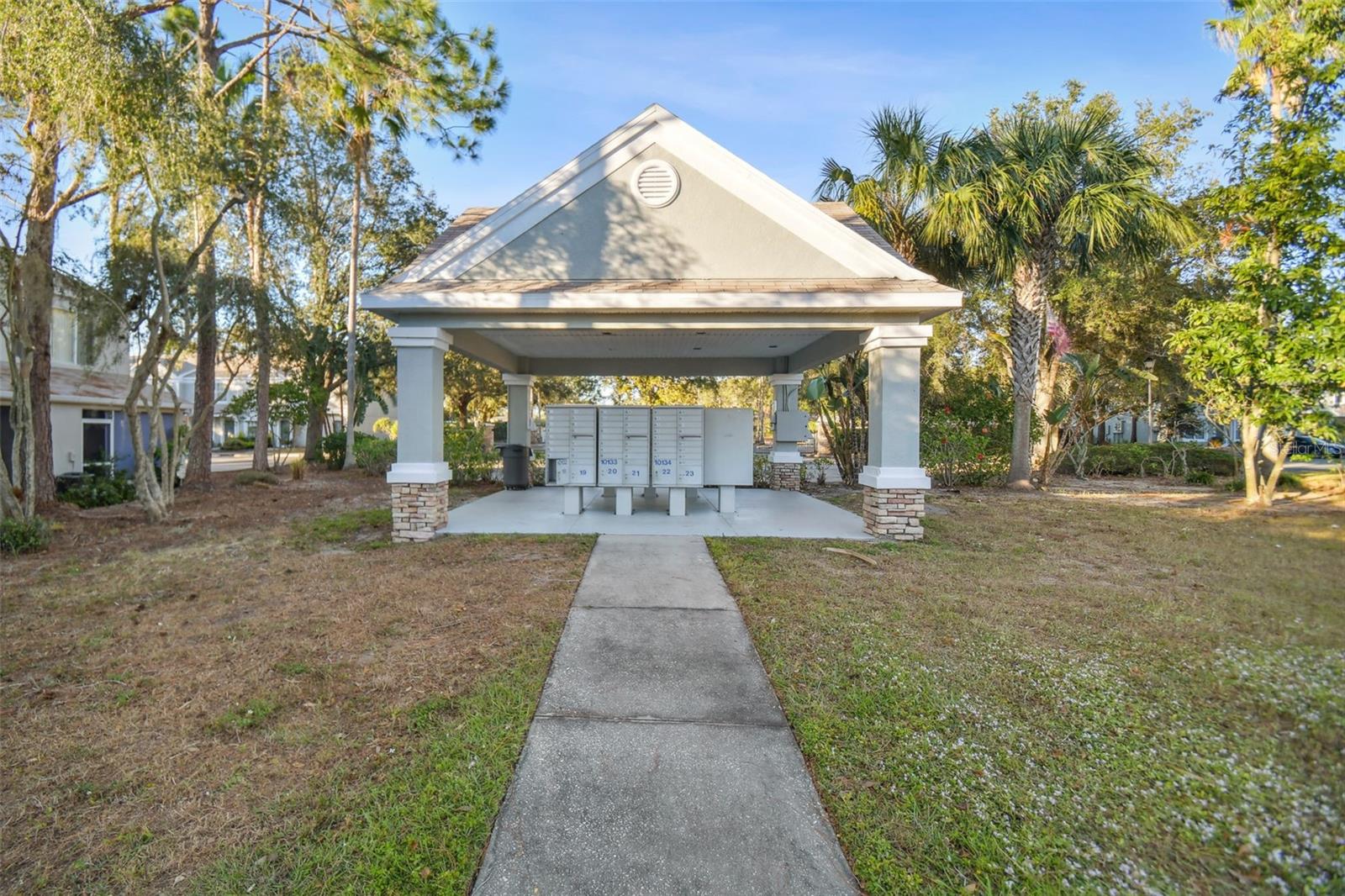 2237 LAKE WOODBERRY CIR, BRANDON, FL, 33510
