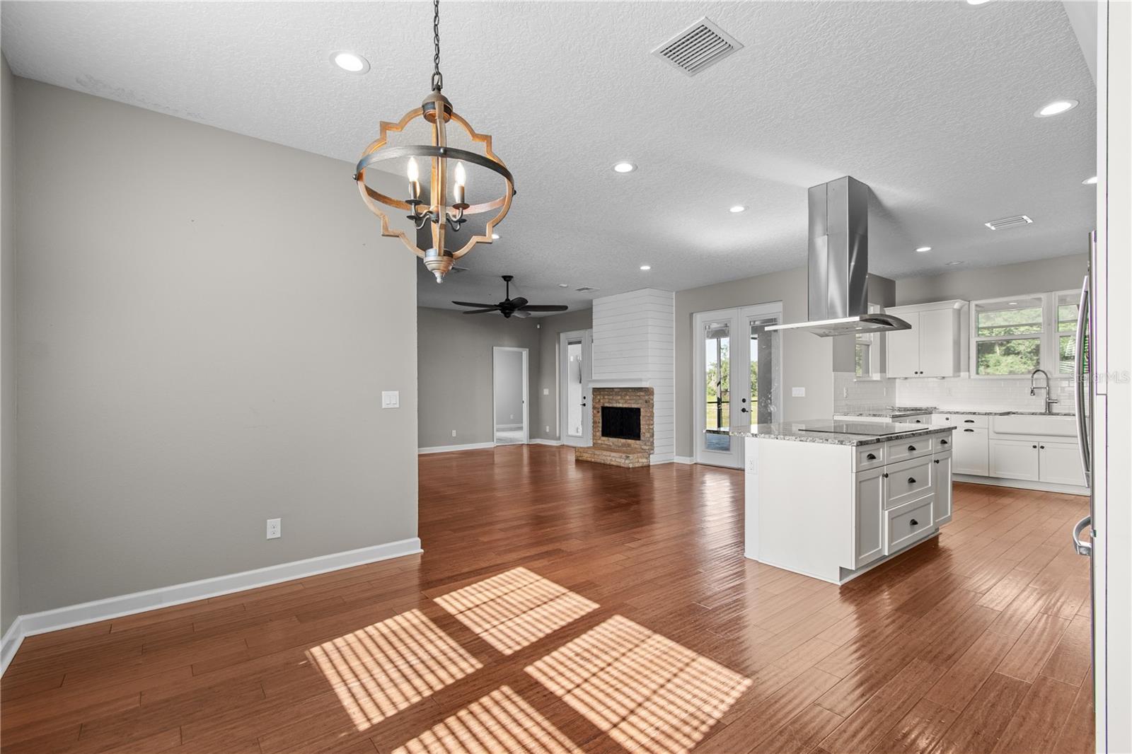 14805 US-301 N, PARRISH, FL, 34219