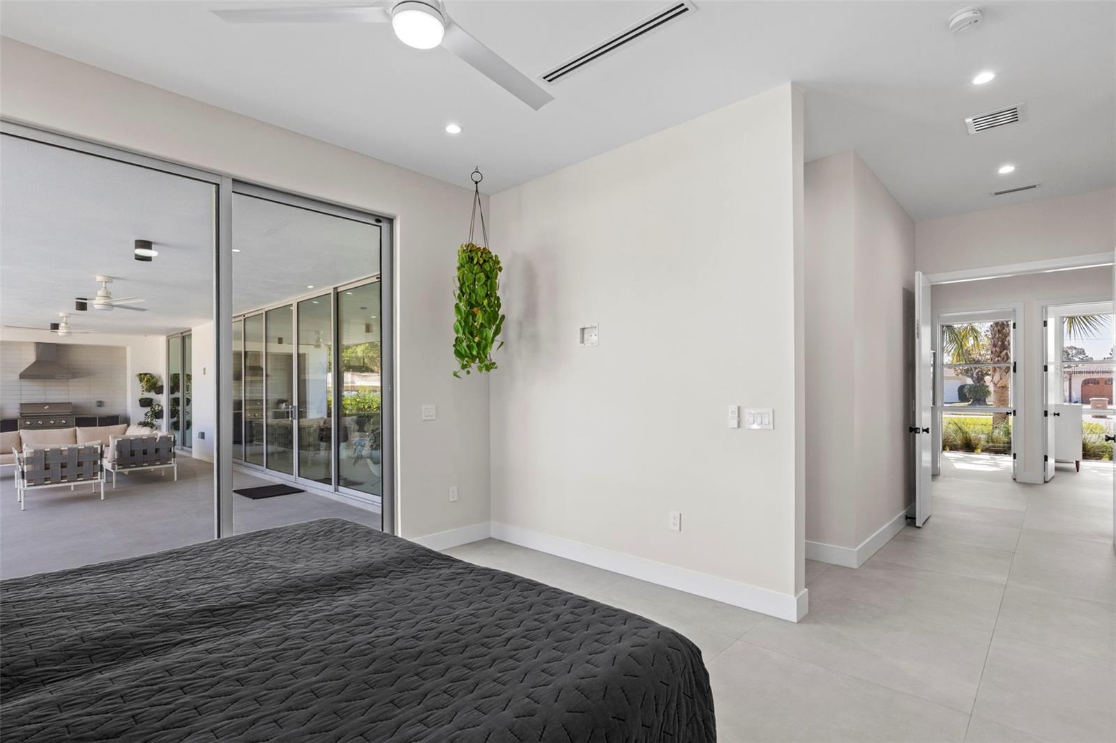 1304 INDIAN ROCKS RD, BELLEAIR, FL, 33756