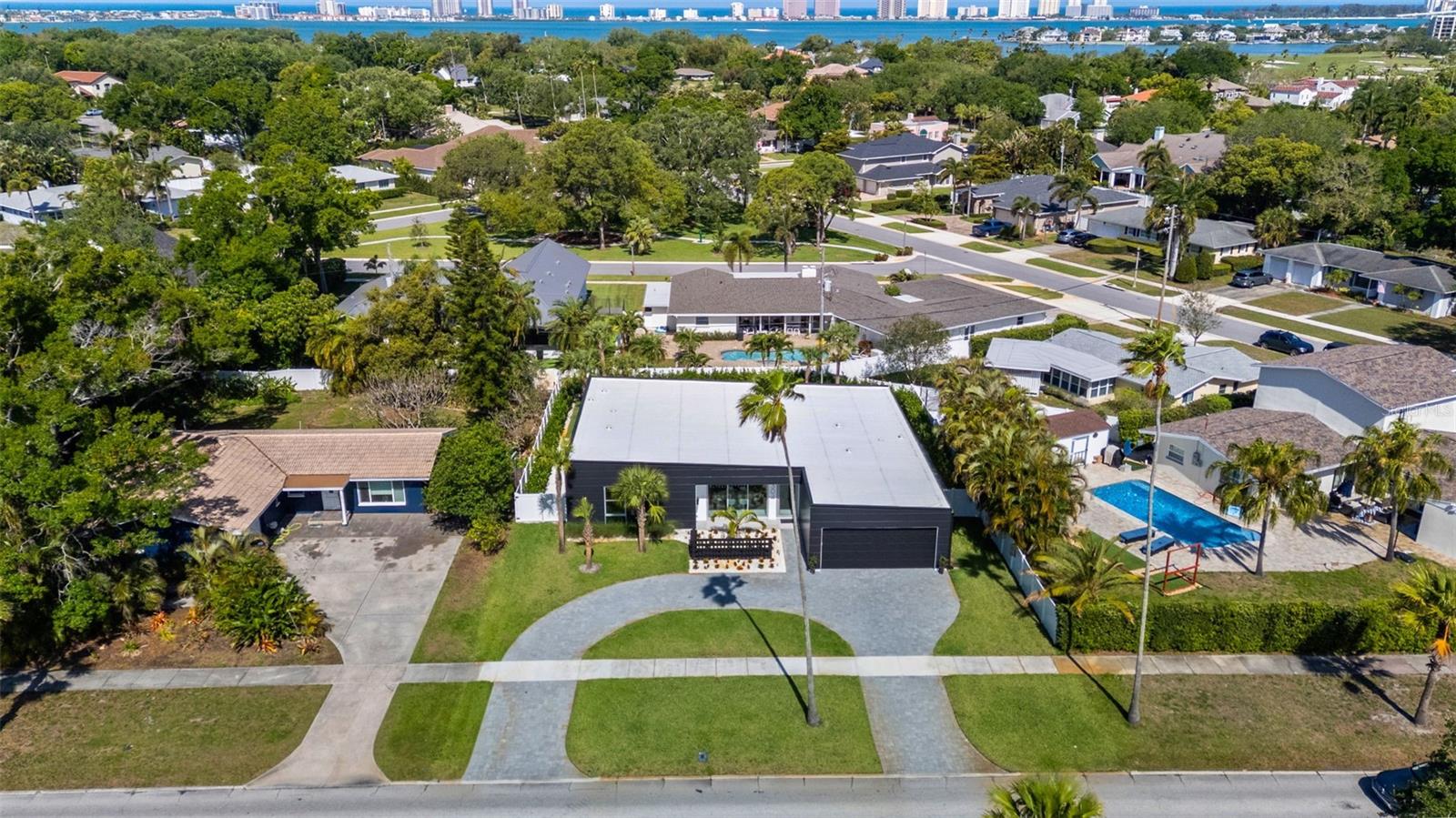 1304 INDIAN ROCKS RD, BELLEAIR, FL, 33756