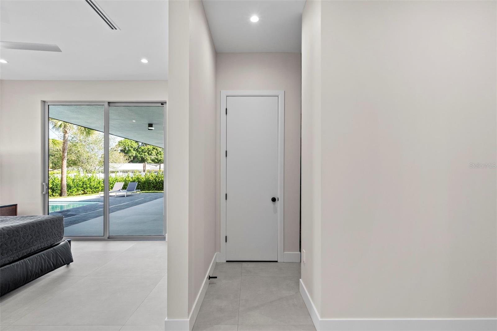 1304 INDIAN ROCKS RD, BELLEAIR, FL, 33756