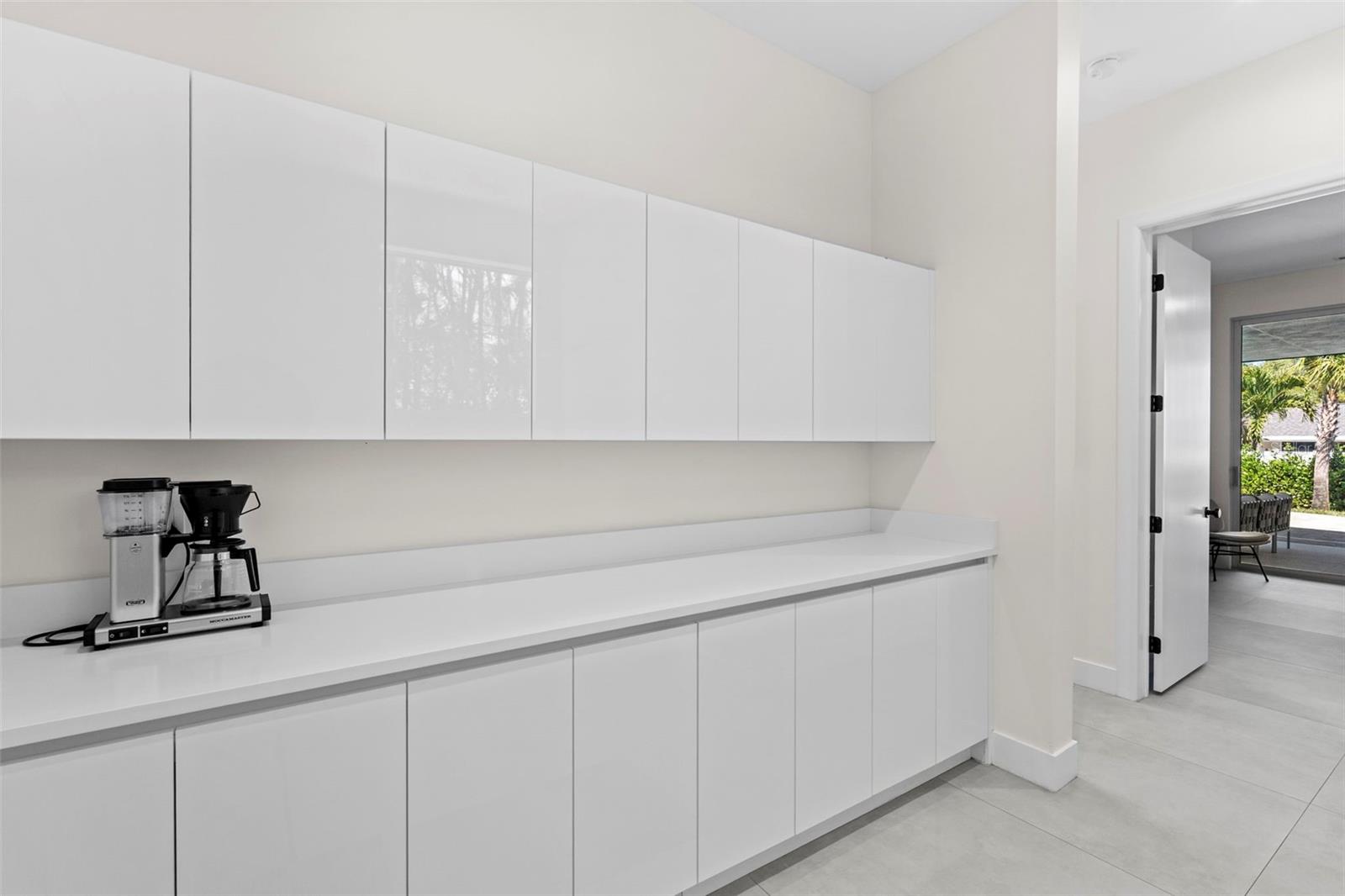 1304 INDIAN ROCKS RD, BELLEAIR, FL, 33756