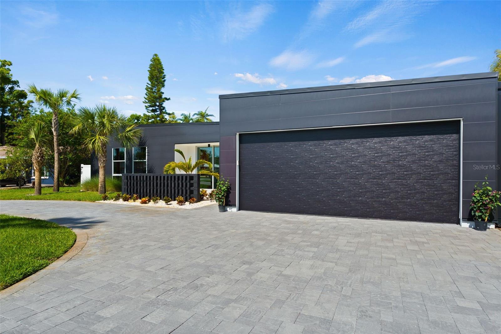 1304 INDIAN ROCKS RD, BELLEAIR, FL, 33756