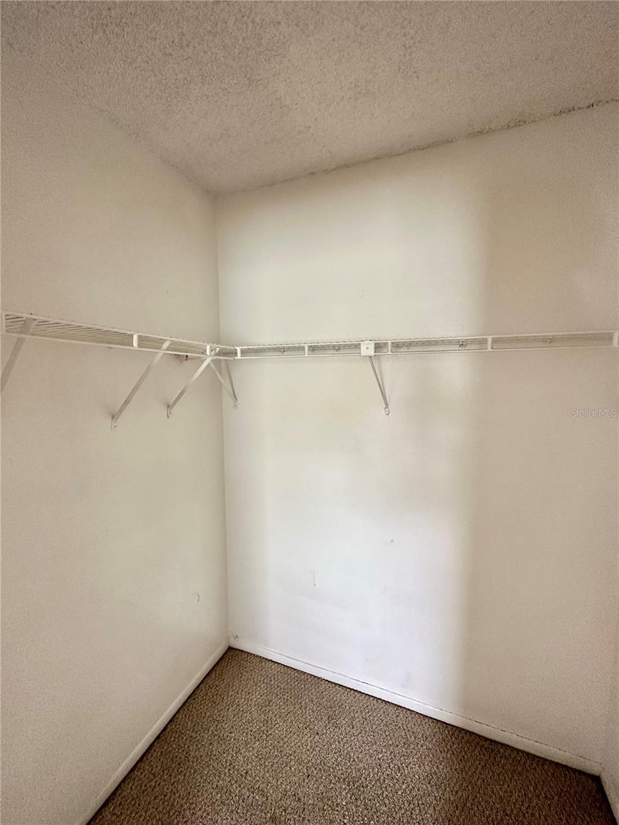 2830 SOMERSET PARK DR #201, TAMPA, FL, 33613