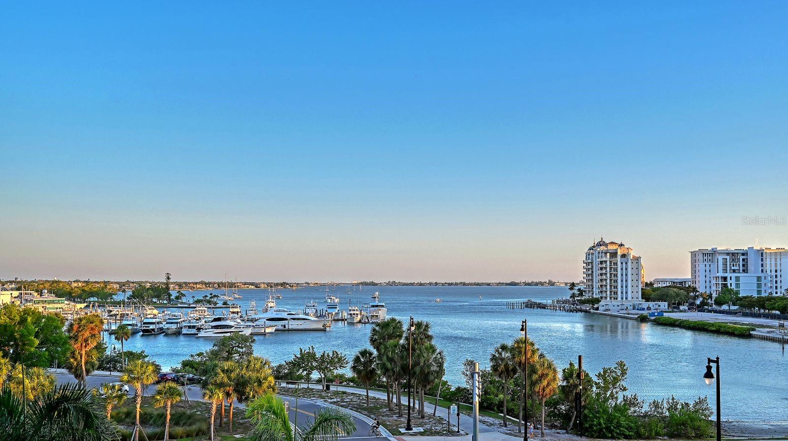 1155 N GULFSTREAM AVE #401, SARASOTA, FL, 34236