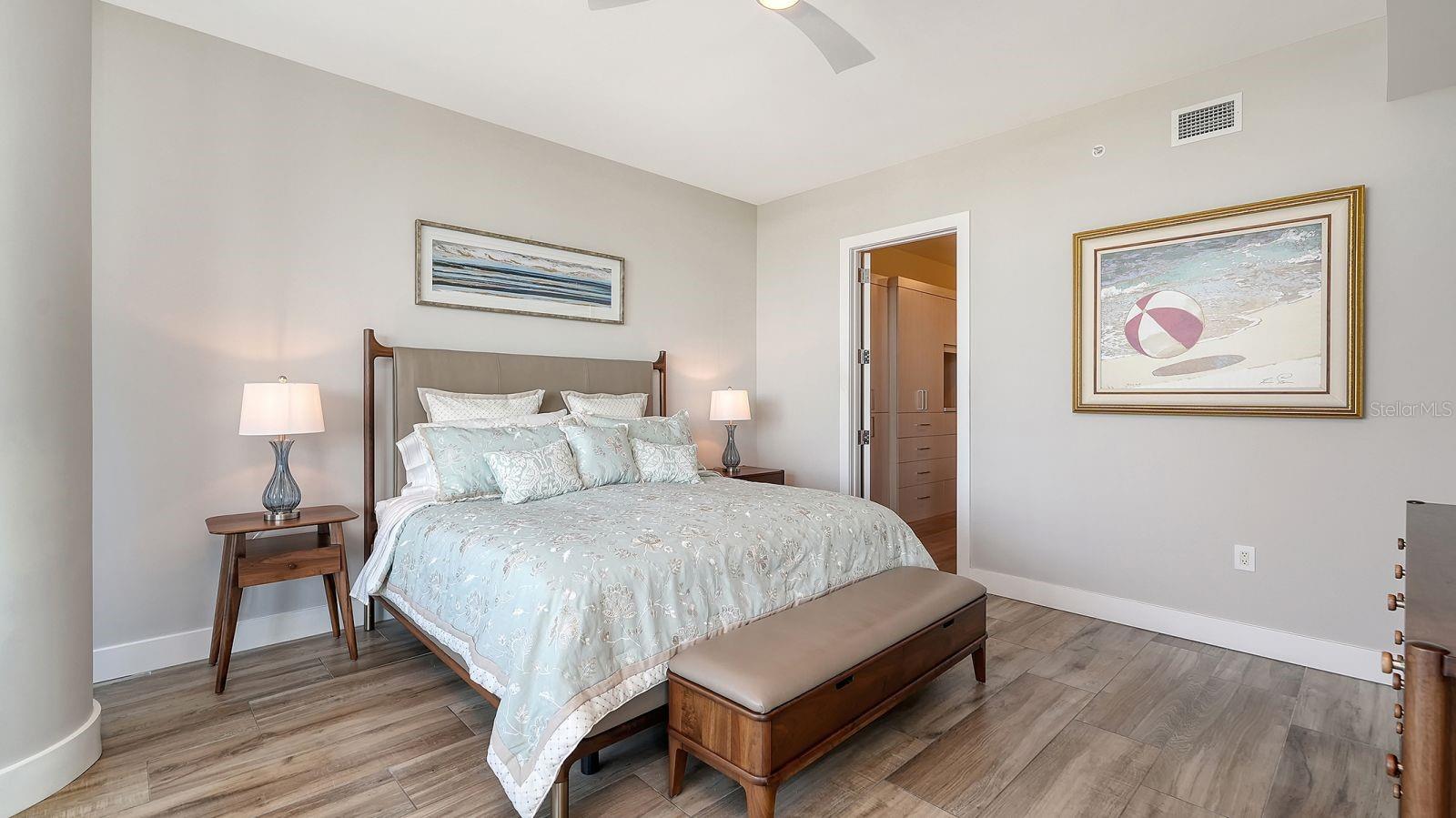 1155 N GULFSTREAM AVE #401, SARASOTA, FL, 34236