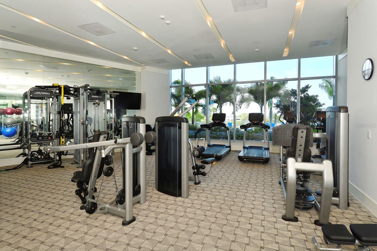 1155 N GULFSTREAM AVE #401, SARASOTA, FL, 34236