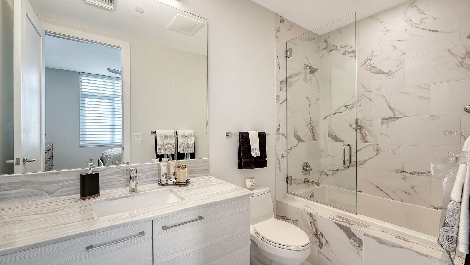 1155 N GULFSTREAM AVE #401, SARASOTA, FL, 34236