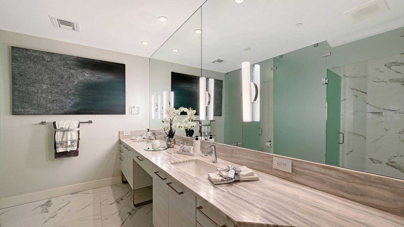 1155 N GULFSTREAM AVE #401, SARASOTA, FL, 34236