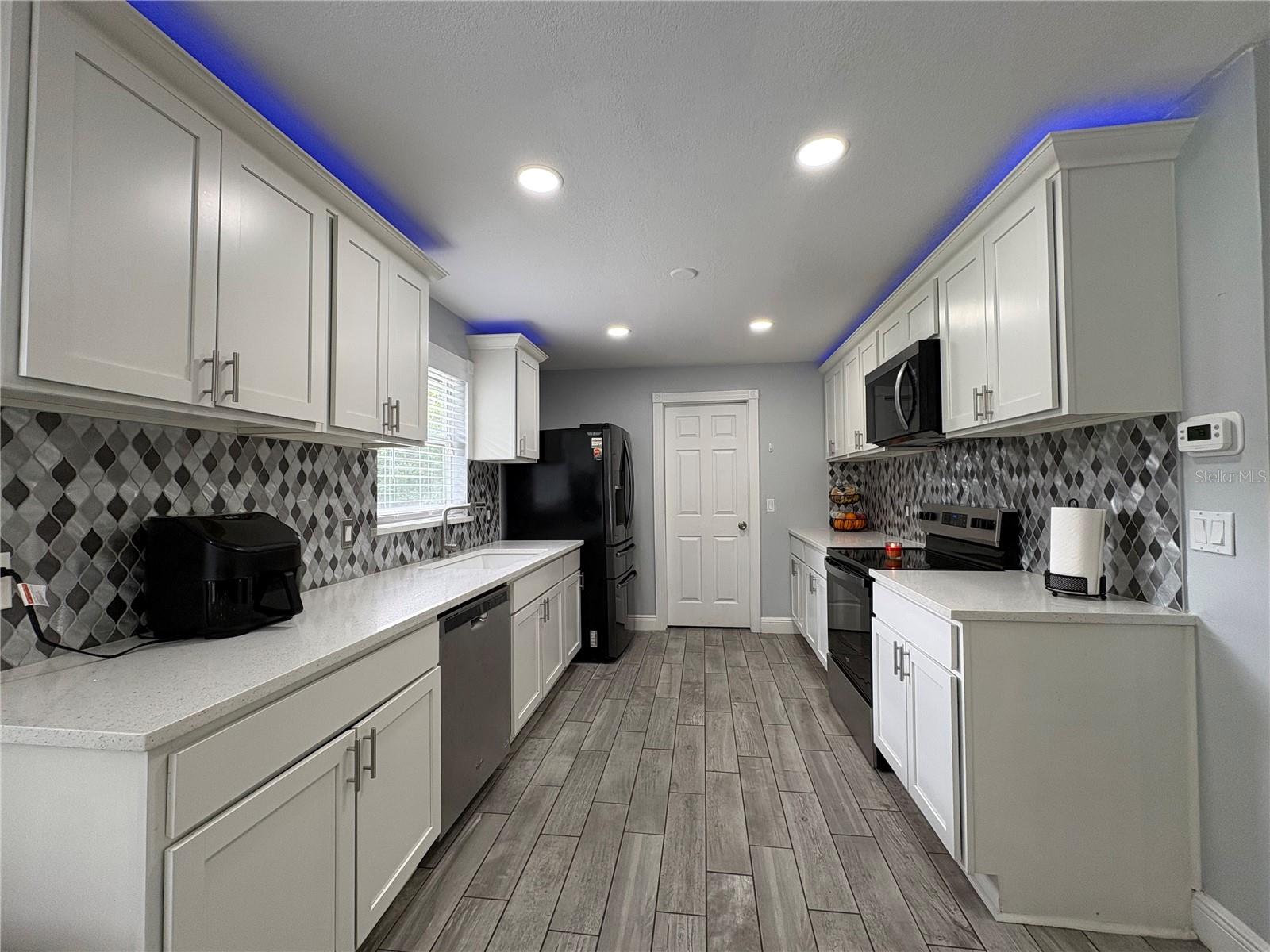 1203 USTLER RD, APOPKA, FL, 32712