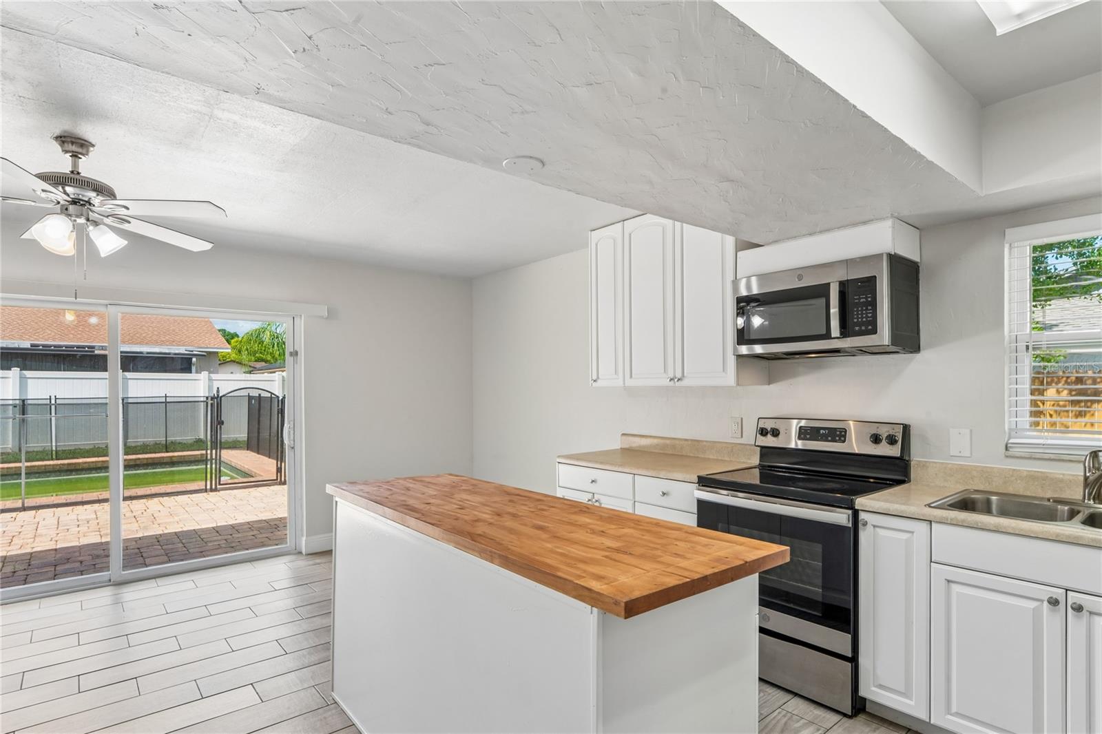 17734 RIVENDEL RD, LUTZ, FL, 33549