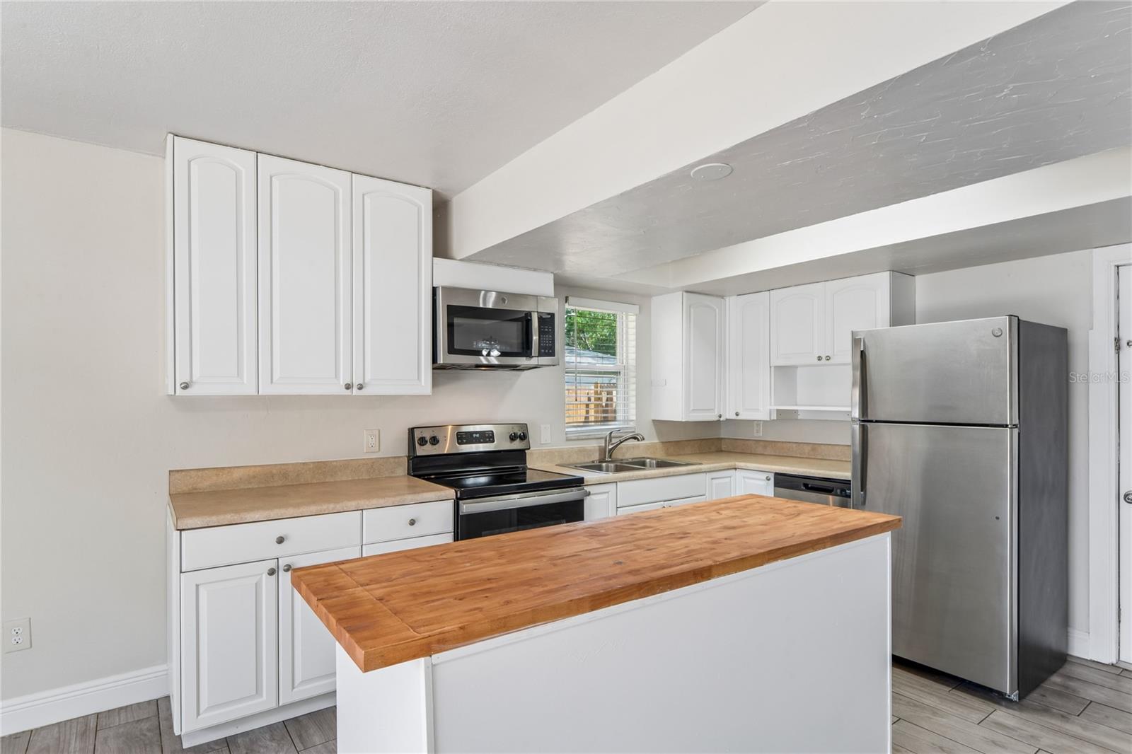 17734 RIVENDEL RD, LUTZ, FL, 33549