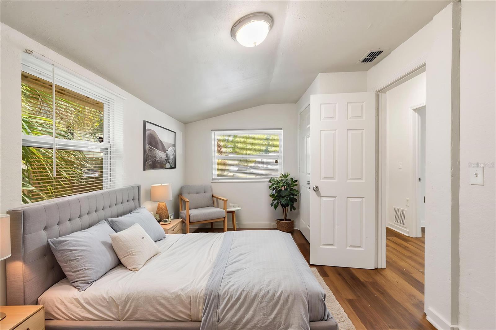 665 26TH AVE S, ST PETERSBURG, FL, 33705