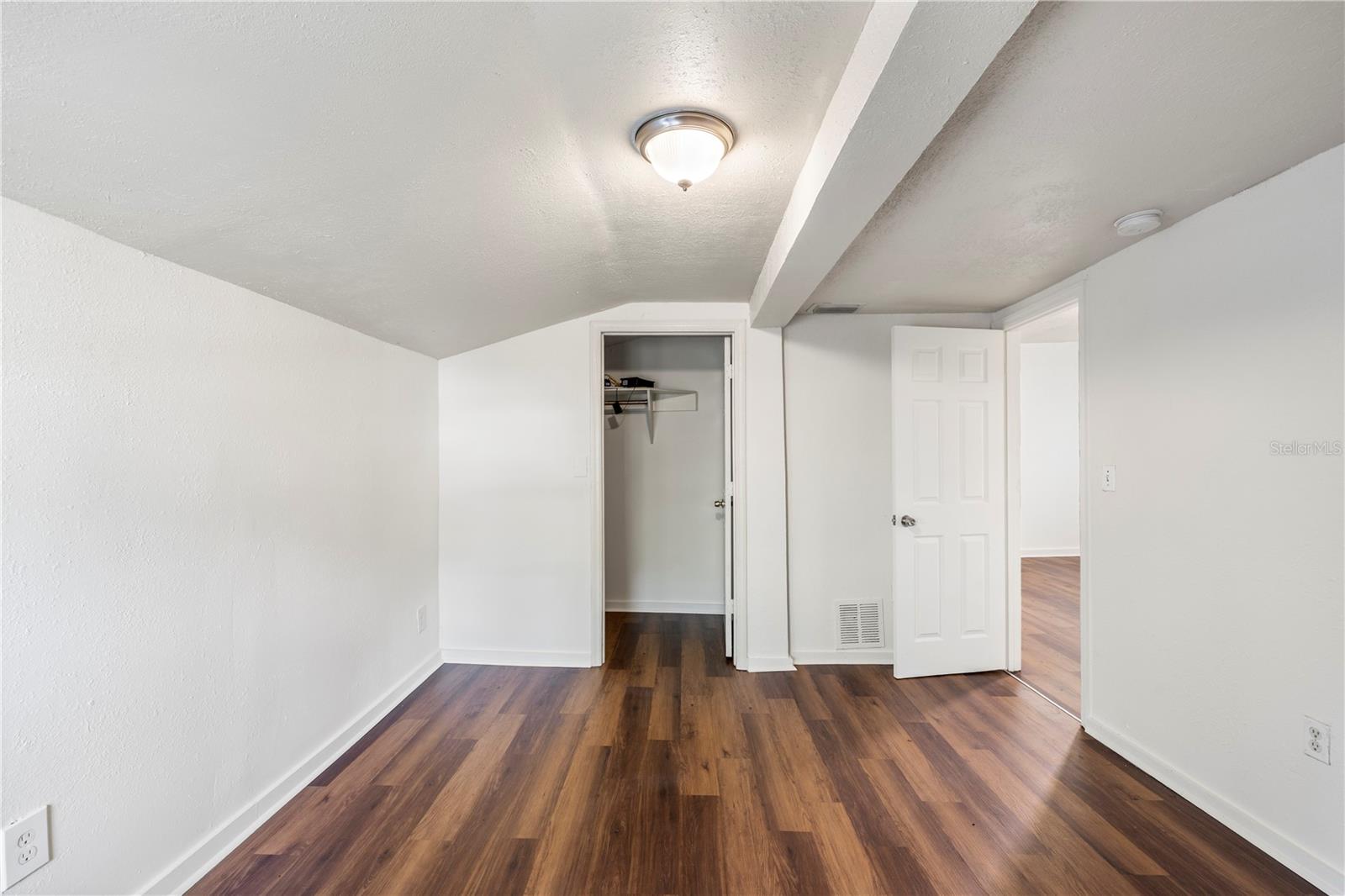 665 26TH AVE S, ST PETERSBURG, FL, 33705