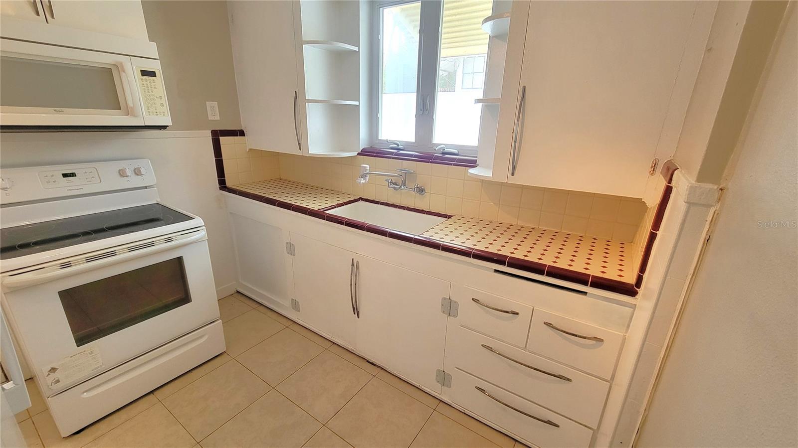 520 N 11TH AVE N #2, ST PETERSBURG, FL, 33701